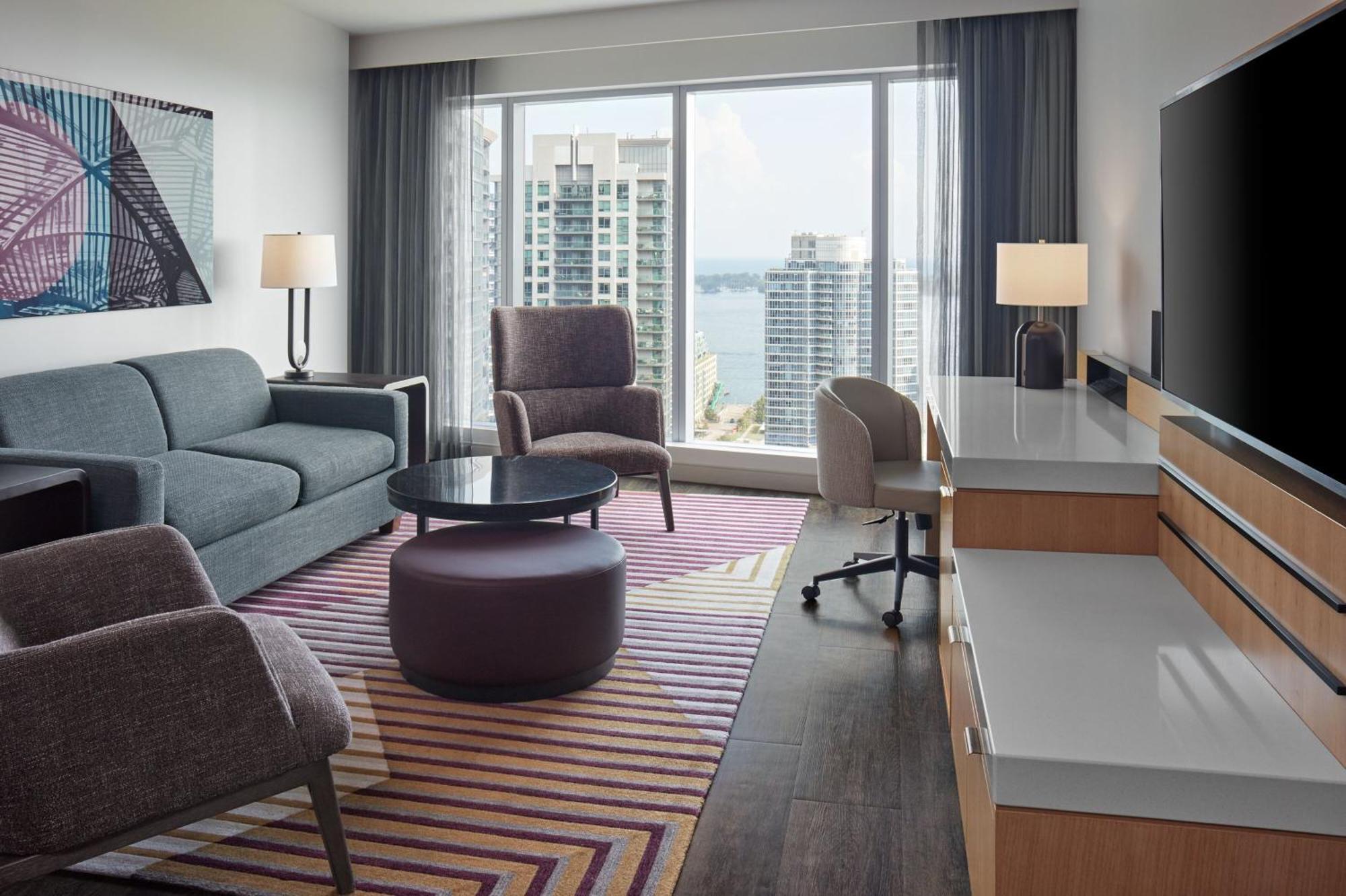 Delta Hotels By Marriott Toronto Exterior photo